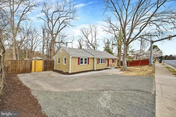 $3,800 | 7120 Beulah Street, Alexandria, VA 22315
