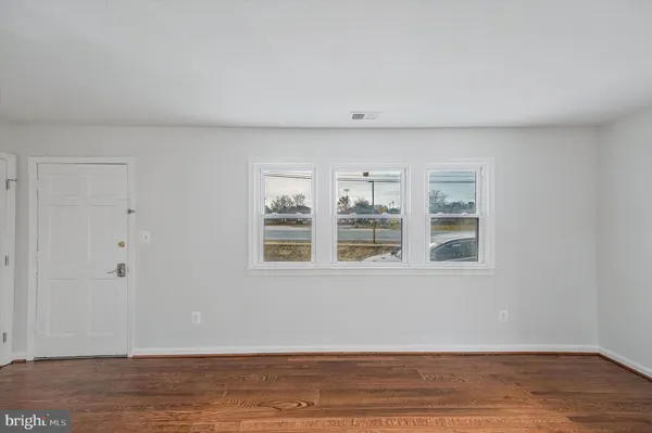 $3,800 | 7120 Beulah Street, Alexandria, VA 22315