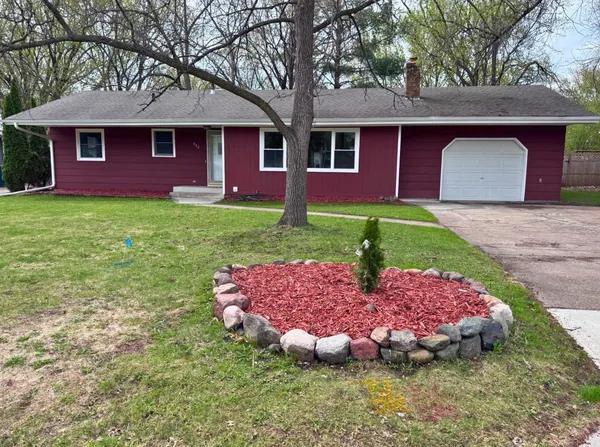 $375,000 | 900 Green Street, Hudson, WI 54016