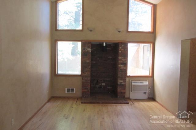 60370 Zuni Road Bend, OR 97702 - Photo 3 of 11 Additional Photo
