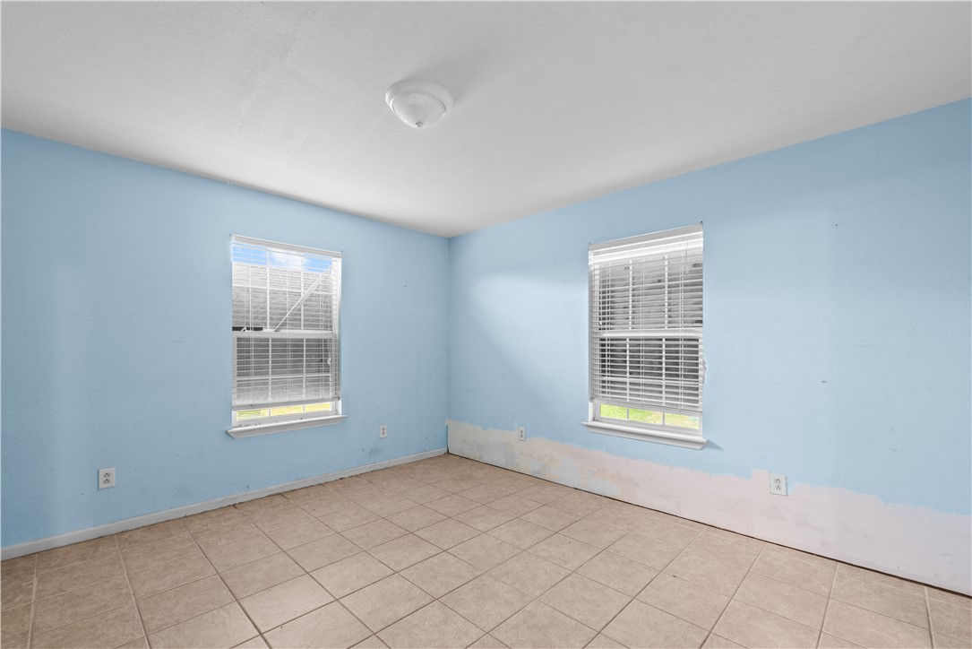 636 South County Road 1150 Riviera, TX 78379 - Photo 12 of 20 an empty room with windows