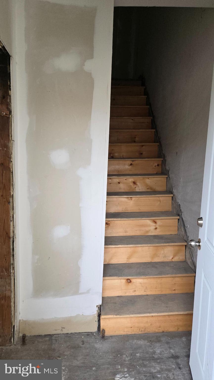 1849 East 29th Street Baltimore, MD 21218 - Photo 4 of 27