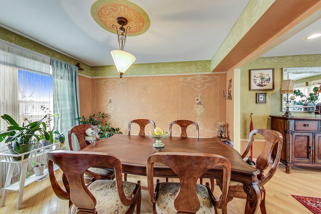 $470,000 | 409 Caren Drive, Buffalo Grove, IL 60089