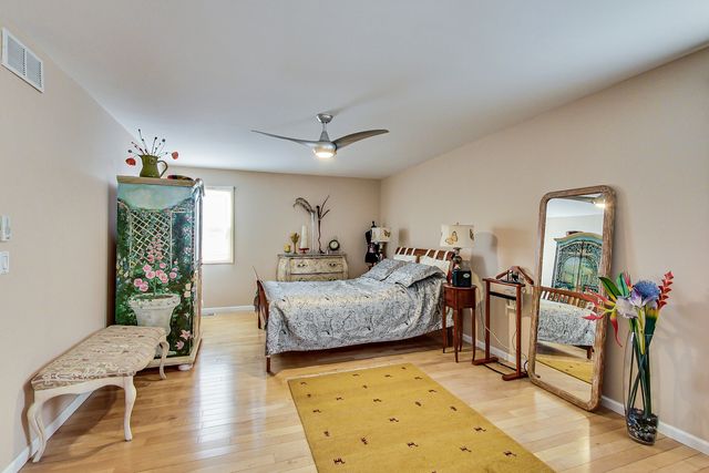 $470,000 | 409 Caren Drive, Buffalo Grove, IL 60089