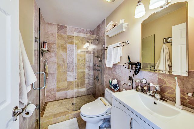 $470,000 | 409 Caren Drive, Buffalo Grove, IL 60089