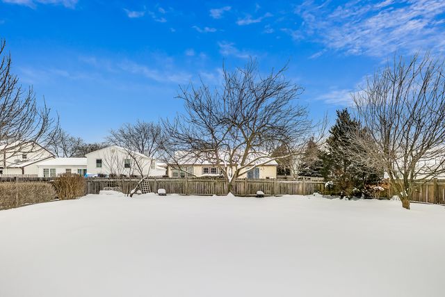 $470,000 | 409 Caren Drive, Buffalo Grove, IL 60089