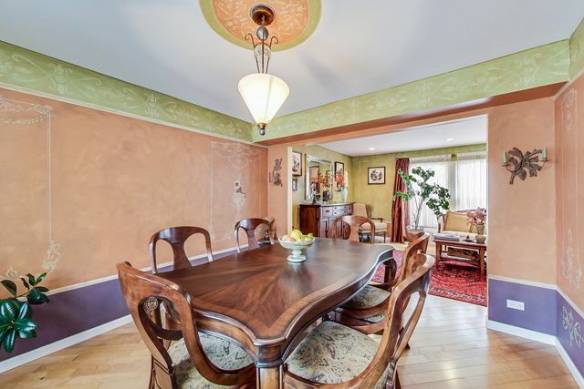 $470,000 | 409 Caren Drive, Buffalo Grove, IL 60089