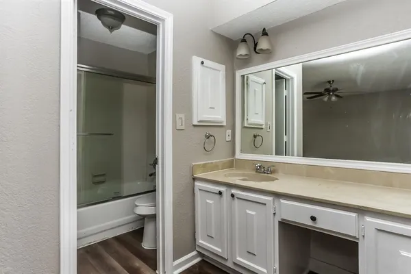$1,785 | 231 Myrtle Drive, Arlington, TX 76018