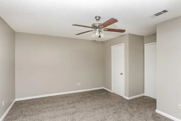 $1,785 | 231 Myrtle Drive, Arlington, TX 76018
