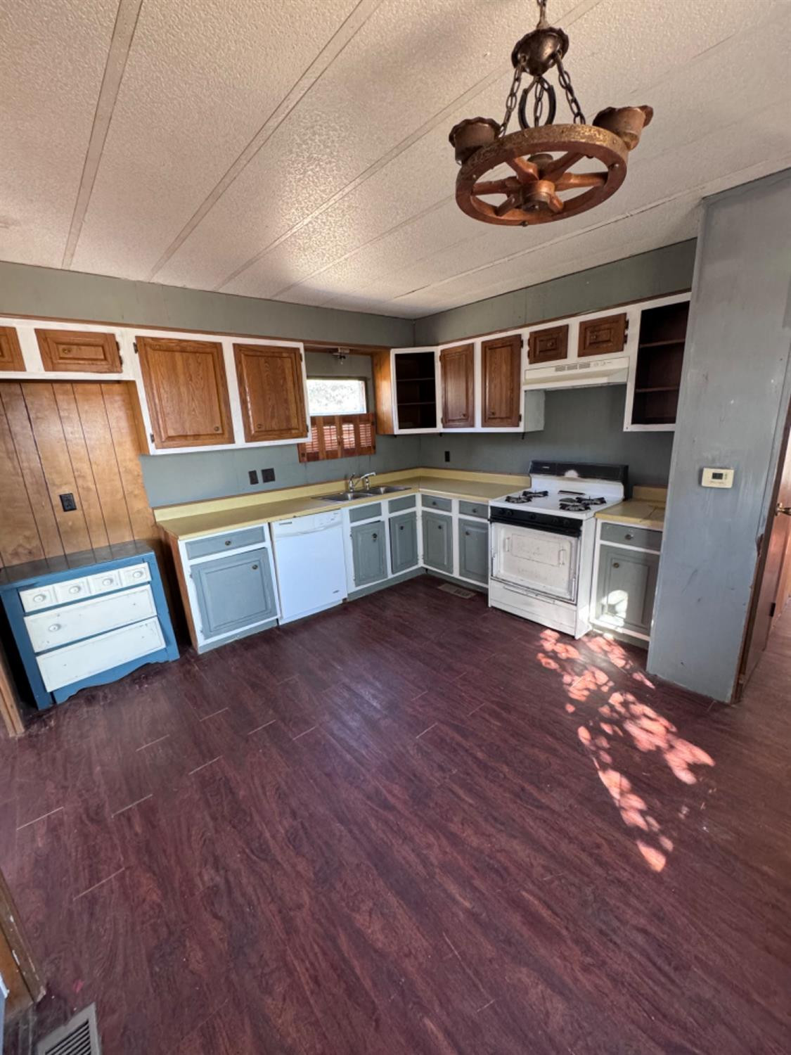 212 11th Street Ralls, TX 79357 - Photo 10 of 20 Photo 10