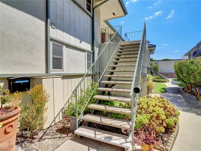 $565,000 | 22627 Nadine Circle, Unit B, Torrance, CA 90505