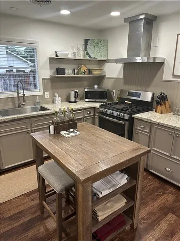 $394,000 | 3616 Sweetbriar Drive, Bryan, TX 77802