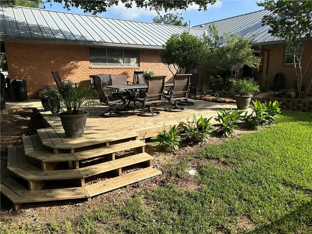 $394,000 | 3616 Sweetbriar Drive, Bryan, TX 77802