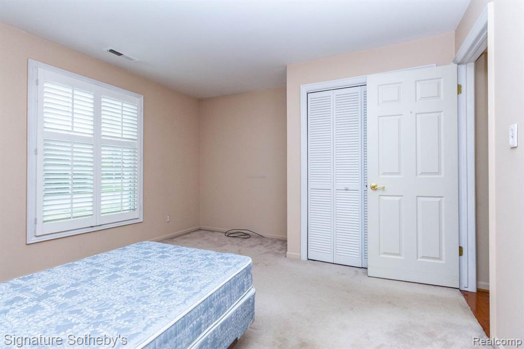 19710 West 13 Mile Road, Unit 101 Beverly Hills, MI 48025 - Photo 32 of 40