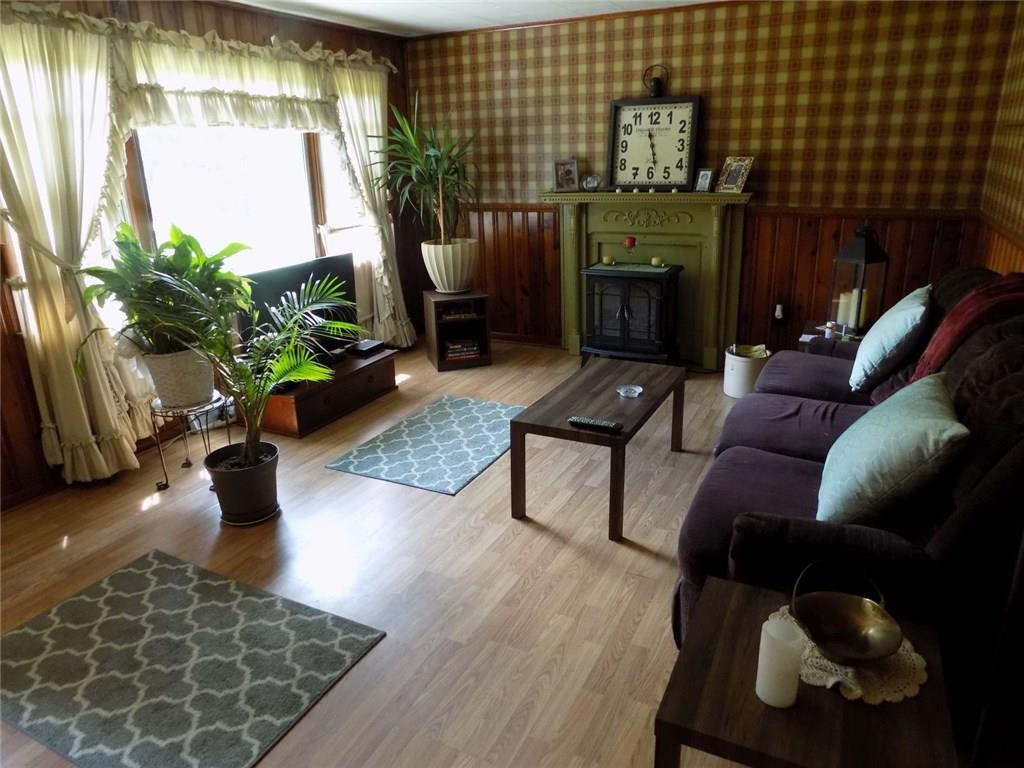 37 Reno Road Hermitage, PA 16148 - Photo 3 of 12