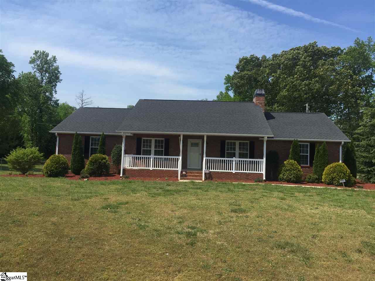 898 East Jerry Road Laurens, SC 29360 - Photo 1 of 15 Gallery Image 1