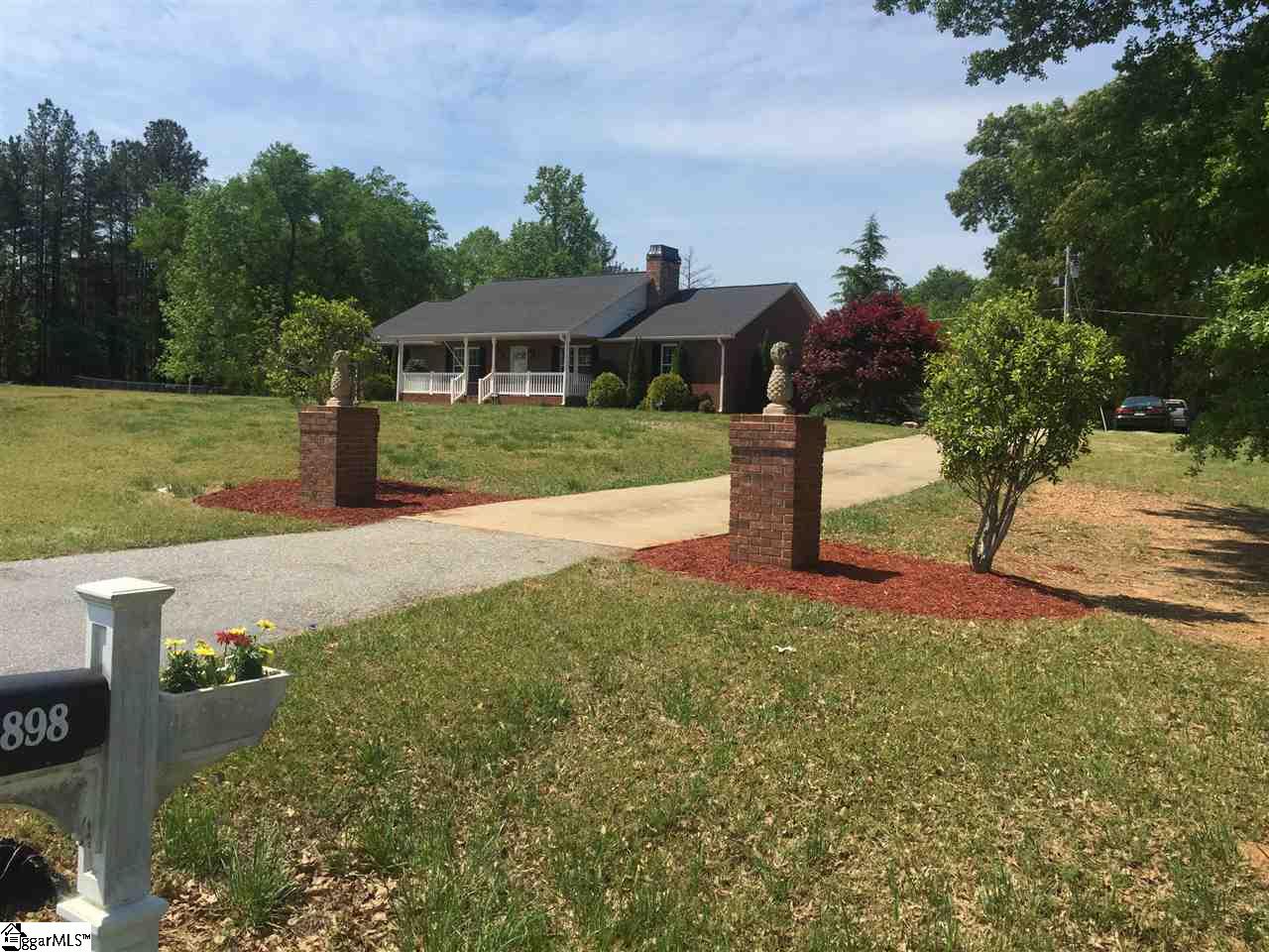 898 East Jerry Road Laurens, SC 29360 - Photo 3 of 15 Gallery Image 3
