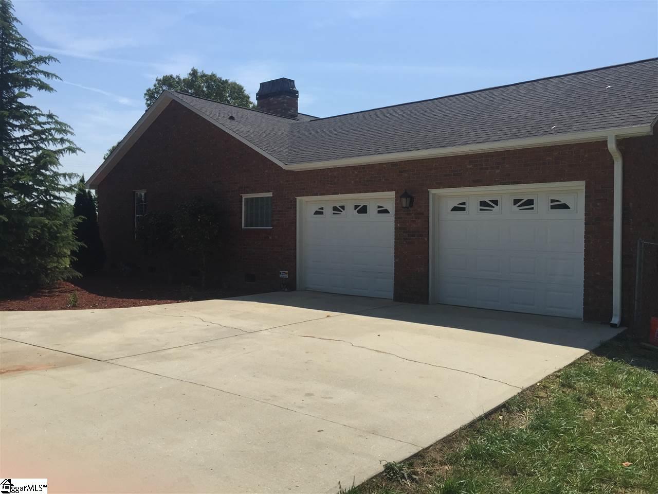 898 East Jerry Road Laurens, SC 29360 - Photo 4 of 15 Gallery Image 4
