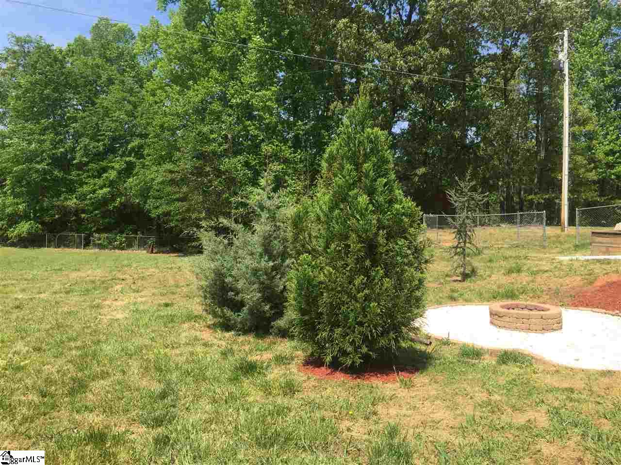 898 East Jerry Road Laurens, SC 29360 - Photo 8 of 15 Gallery Image 8