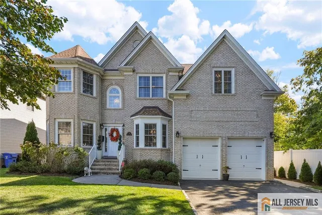 $1,029,000 | 5 Elizabeth Court, Colonia, NJ 07067