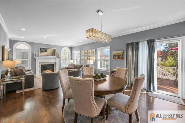 $1,029,000 | 5 Elizabeth Court, Colonia, NJ 07067