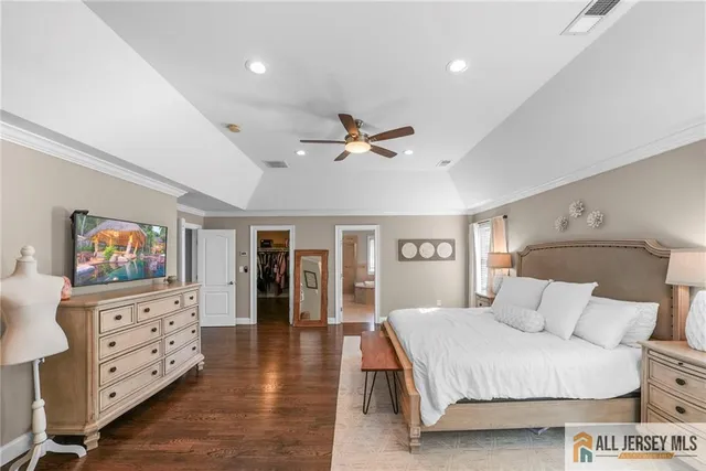 $1,029,000 | 5 Elizabeth Court, Colonia, NJ 07067