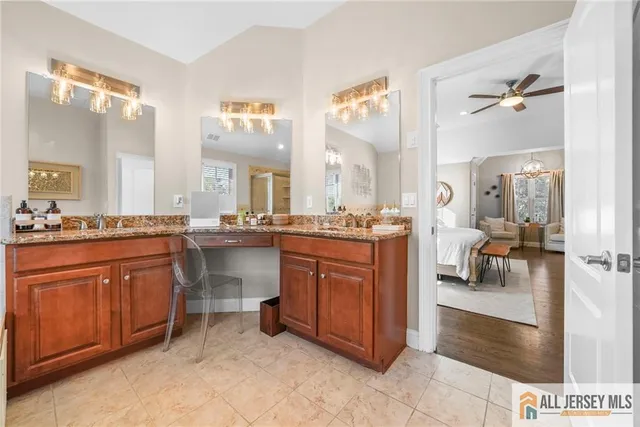 $1,029,000 | 5 Elizabeth Court, Colonia, NJ 07067