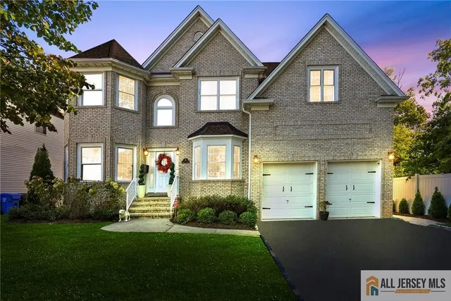 $1,029,000 | 5 Elizabeth Court, Colonia, NJ 07067