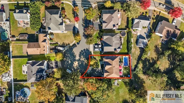 $1,029,000 | 5 Elizabeth Court, Colonia, NJ 07067