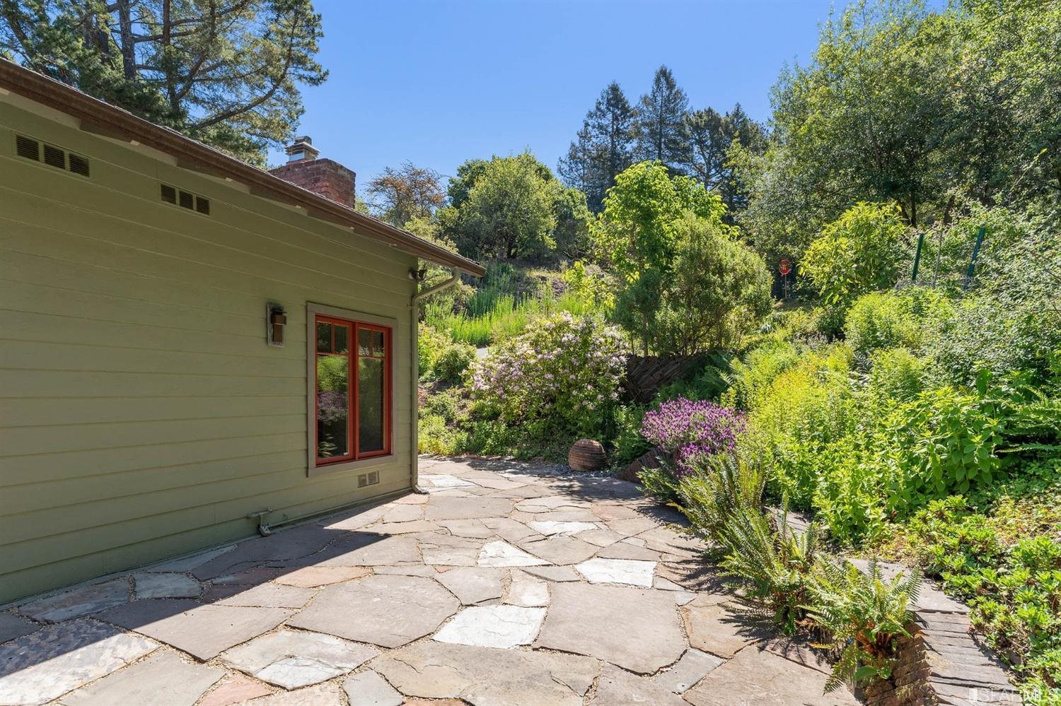 1180 Park Hills Road Berkeley, CA 94708 - Photo 48 of 62 a view of a backyard with potted plants