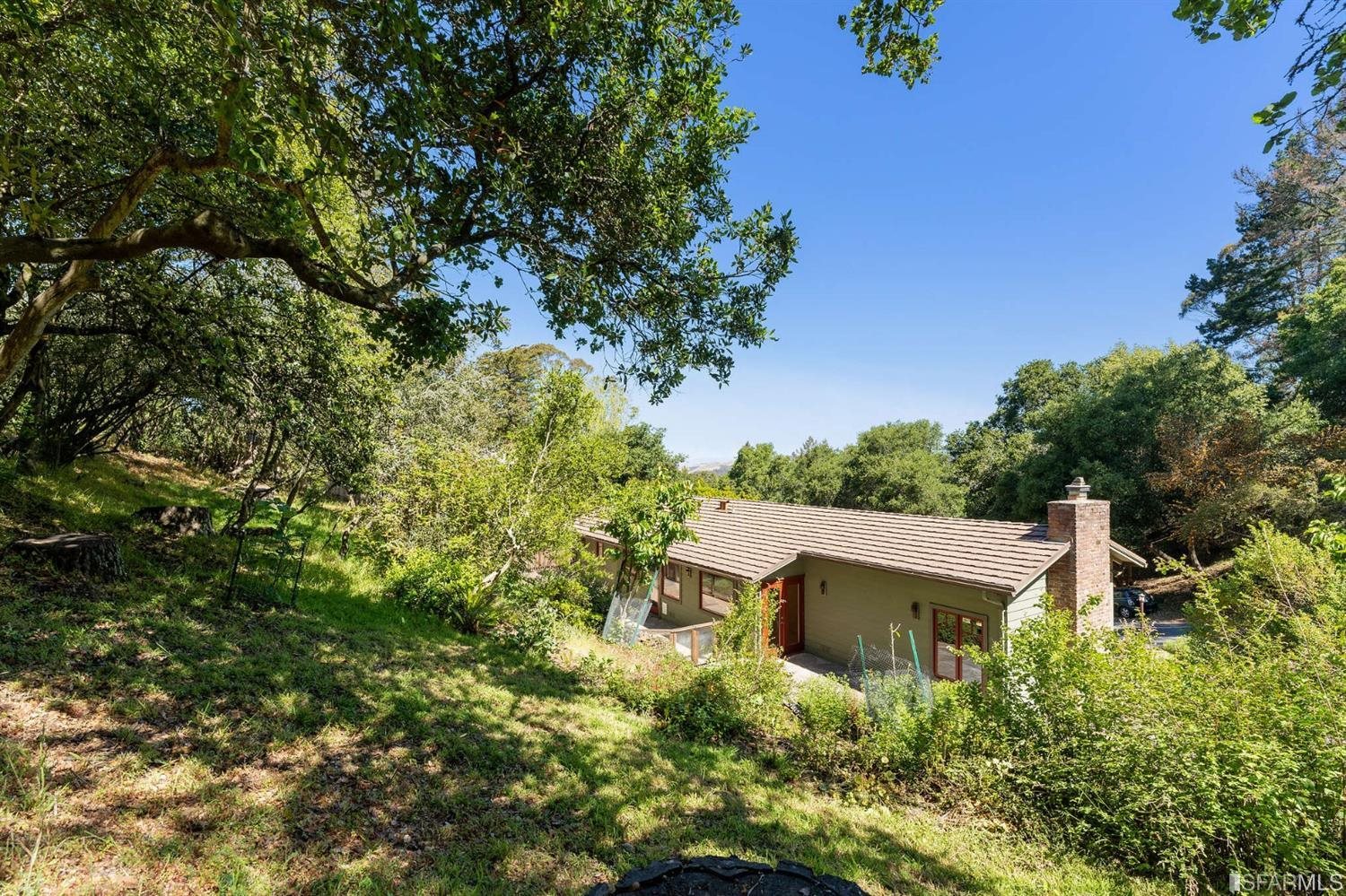 1180 Park Hills Road Berkeley, CA 94708 - Photo 54 of 62 an aerial view of a house with a yard