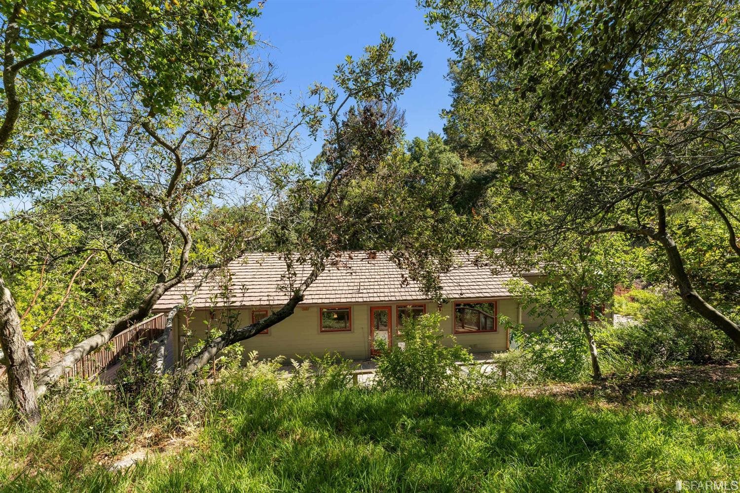 1180 Park Hills Road Berkeley, CA 94708 - Photo 55 of 62 a view of a house with a tree