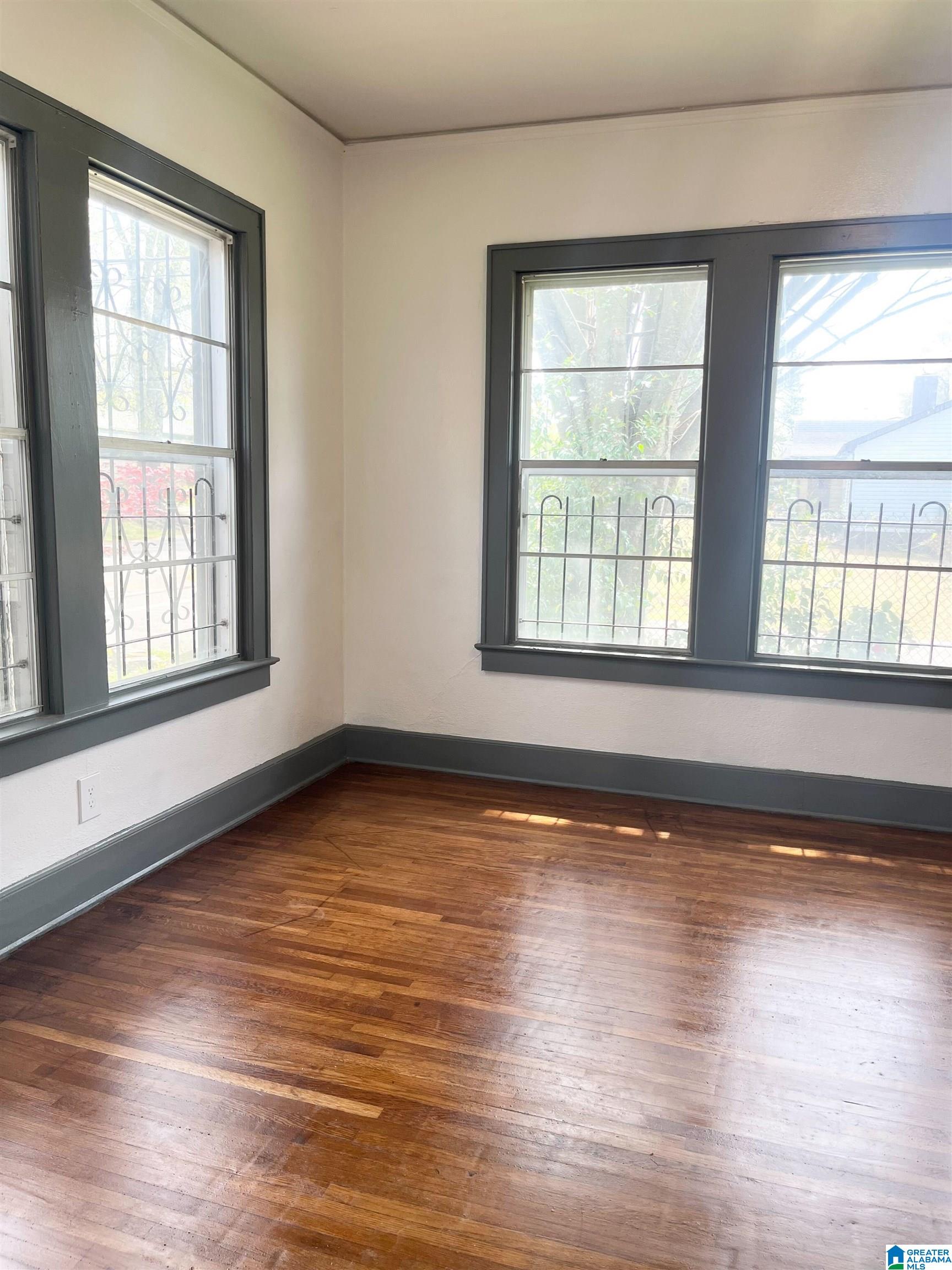 1252 17th Way Southwest Birmingham, AL 35211 - Photo 3 of 10