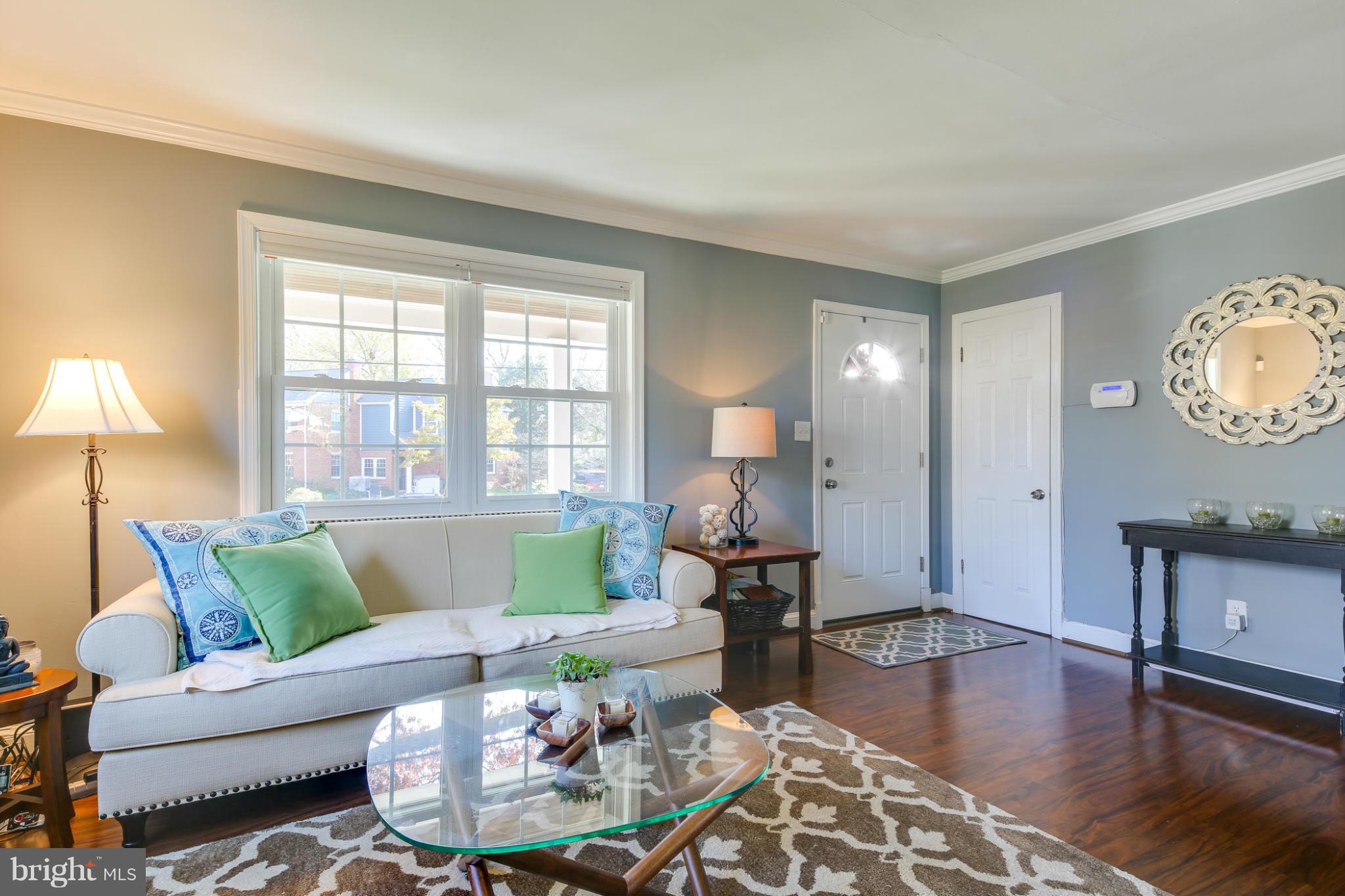 1830 Brisbane Street Silver Spring, MD 20902 - Photo 5 of 30 Living Room