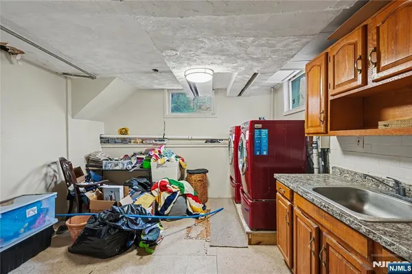 $599,999 | 458 Fairview Avenue, Orange, NJ 07050