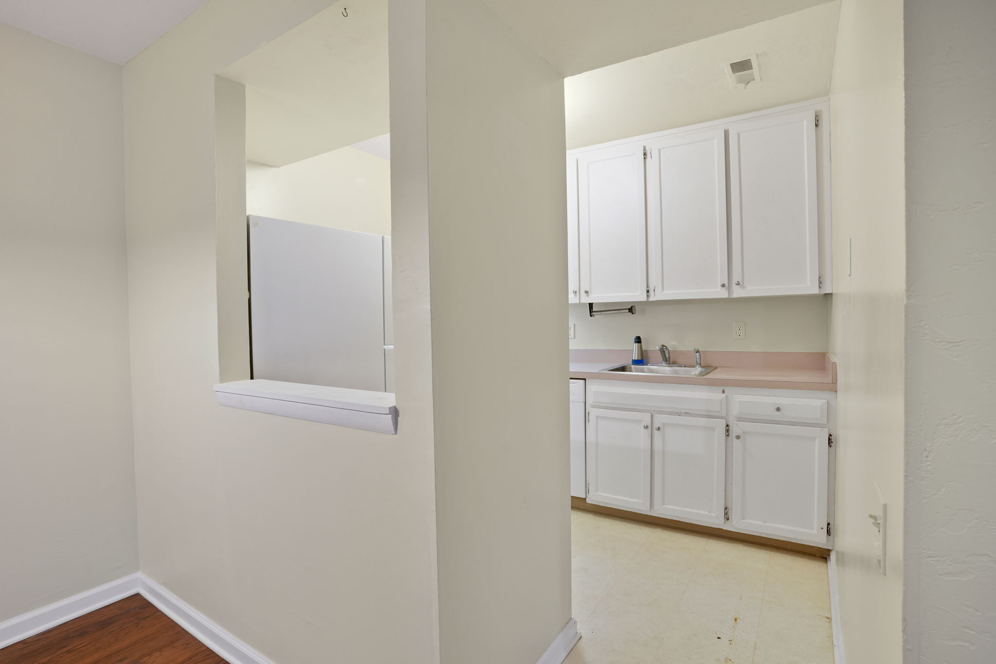 8 Quarry Corner, Unit 8 Ridgefield, CT 06877 - Photo 15 of 28 a view of cabinets and wooden floor