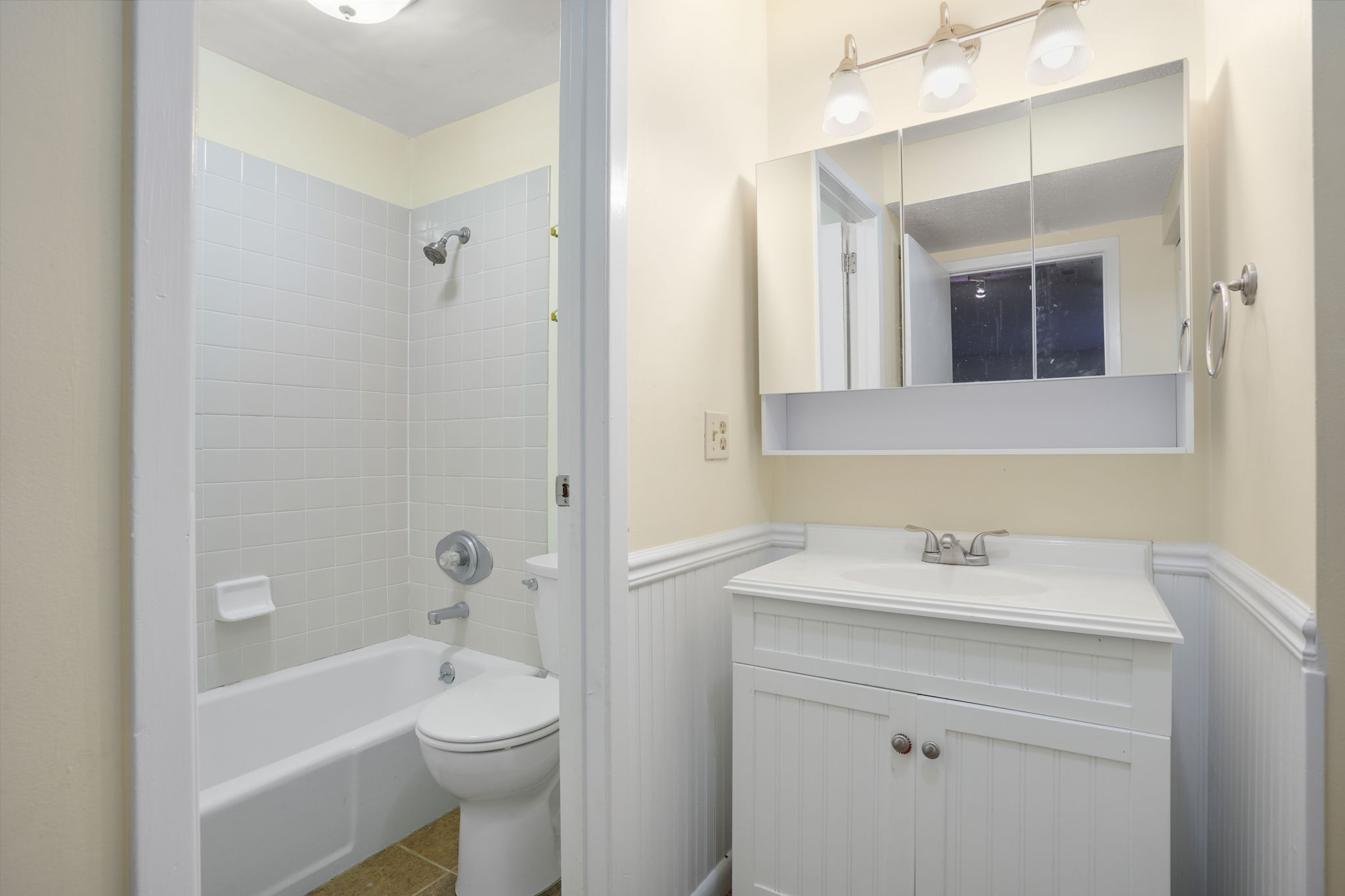 8 Quarry Corner, Unit 8 Ridgefield, CT 06877 - Photo 17 of 28 a bathroom with a sink a toilet and shower