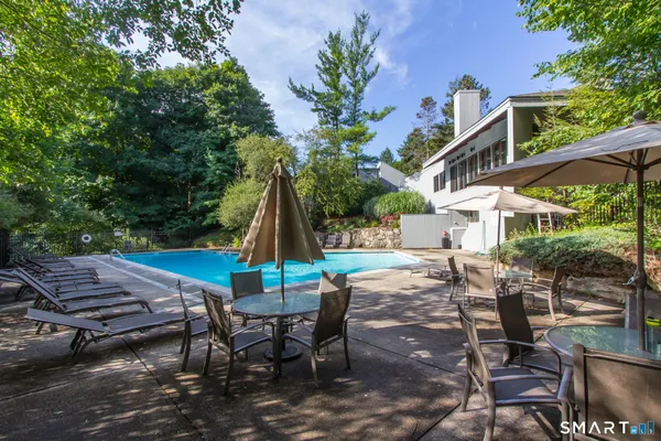 $2,200 | 8 Quarry Corner, Unit 8, Ridgefield, CT 06877