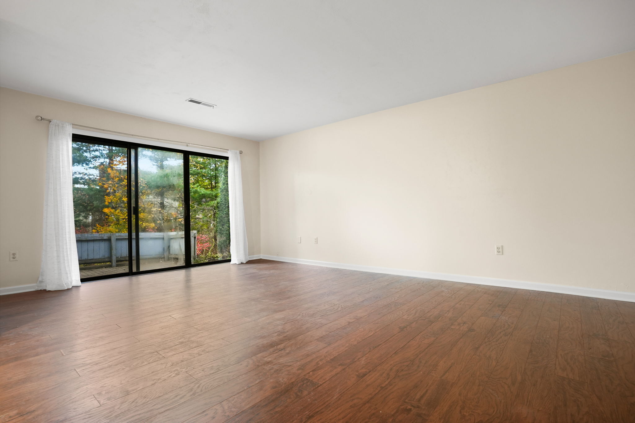 8 Quarry Corner, Unit 8 Ridgefield, CT 06877 - Photo 6 of 24