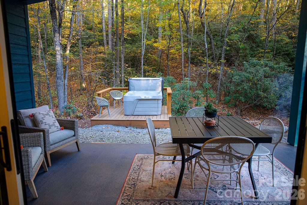 808 Mountain Cove Road Hendersonville, NC 28792 - Photo 25 of 33