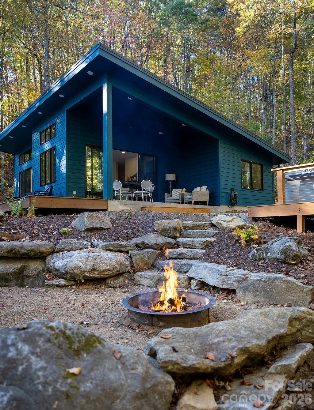 808 Mountain Cove Road Hendersonville, NC 28792 - Photo 3 of 33