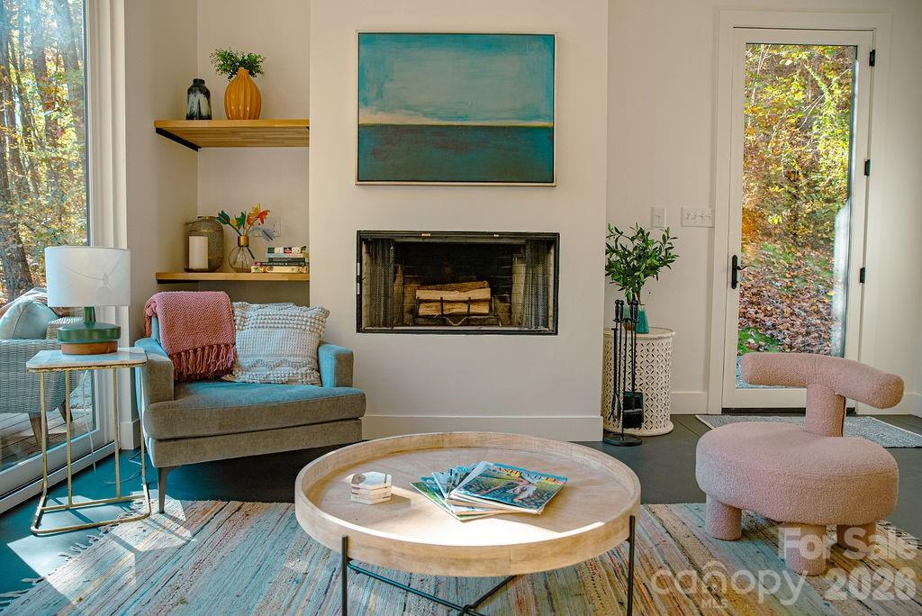 808 Mountain Cove Road Hendersonville, NC 28792 - Photo 6 of 33