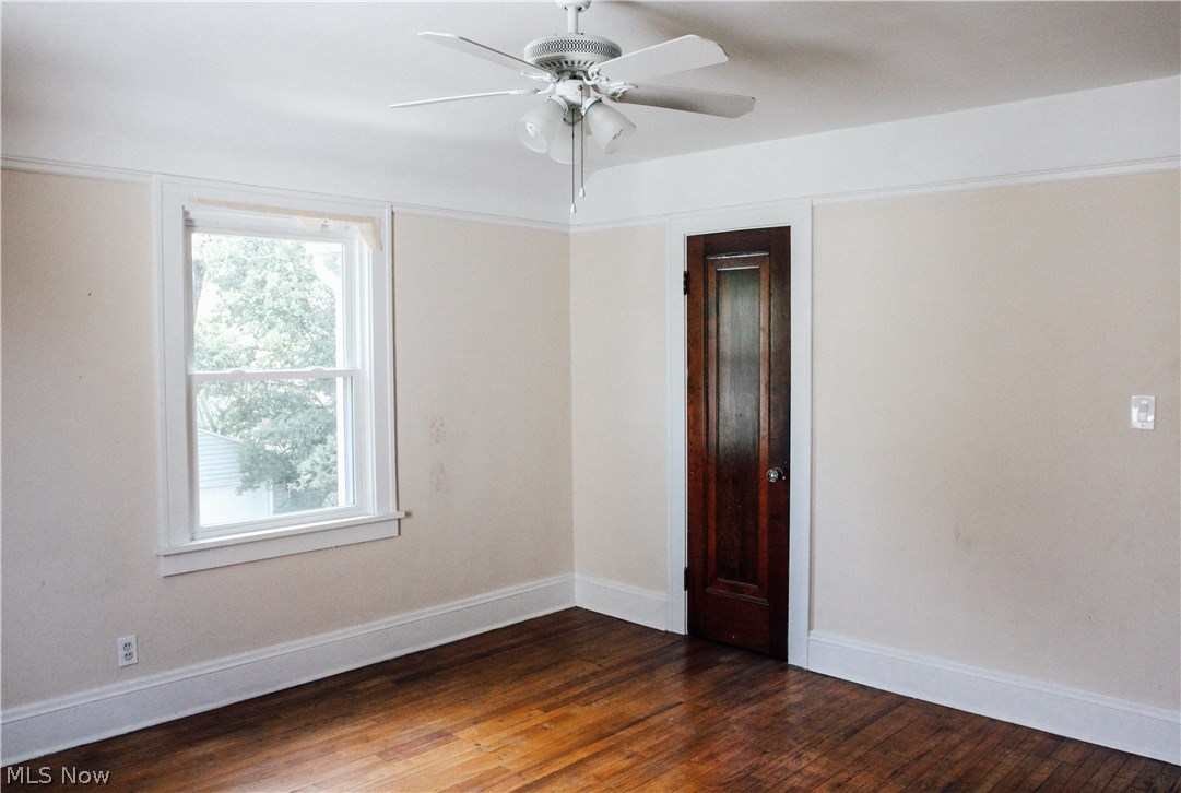 2021 Goodnor Road Cleveland, OH 44118 - Photo 19 of 32
