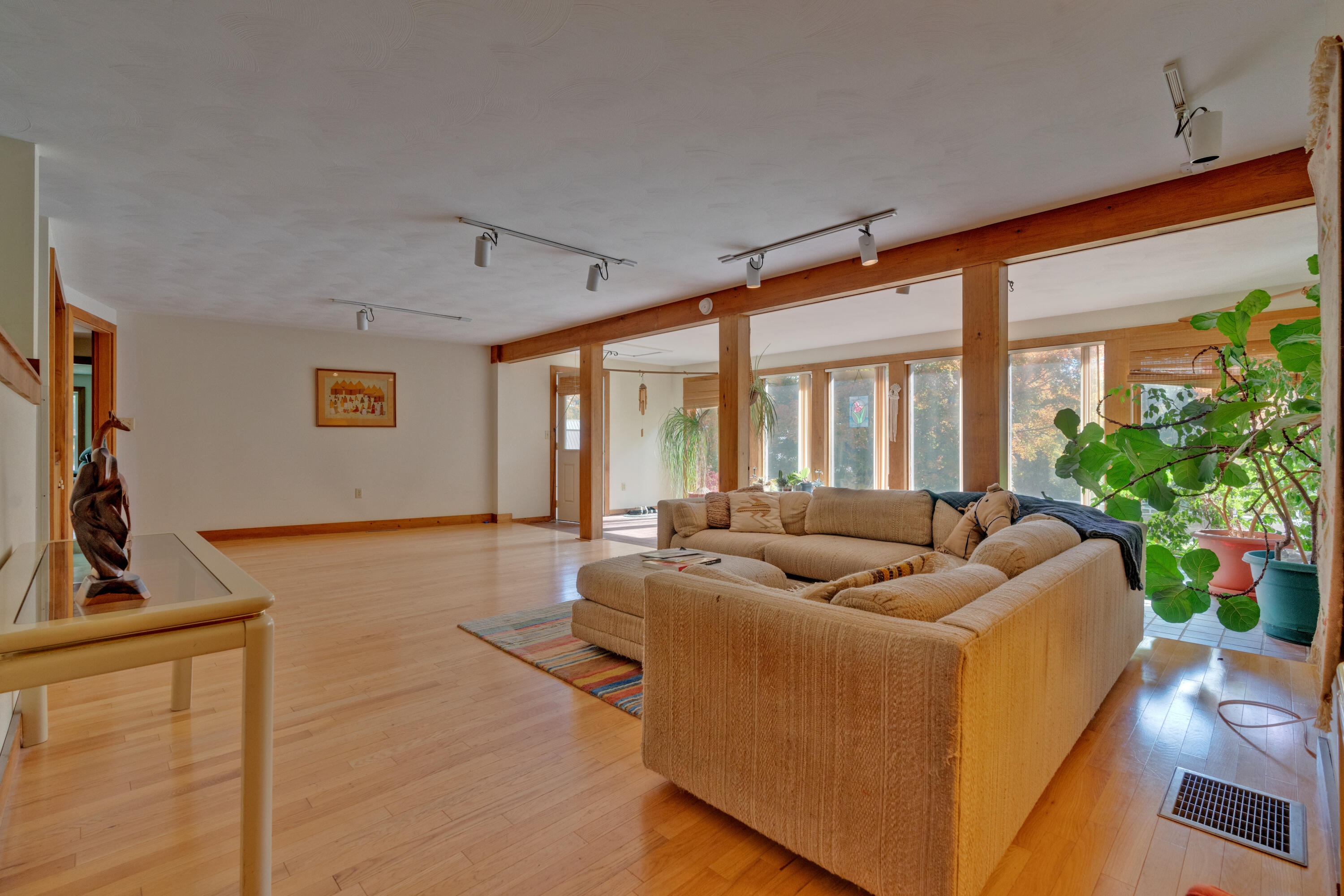 95 Blake Road Standish, ME 04084 - Photo 4 of 63 95 Blake living