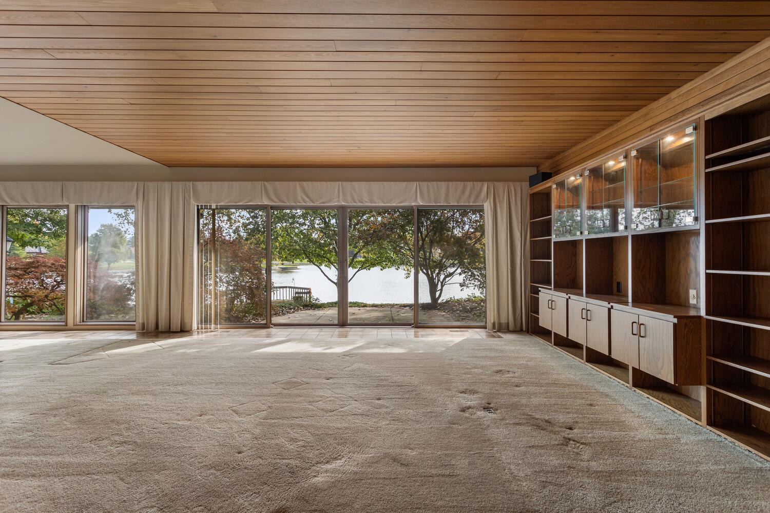 4002 Lakepoint Road Champaign, IL 61822 - Photo 14 of 41