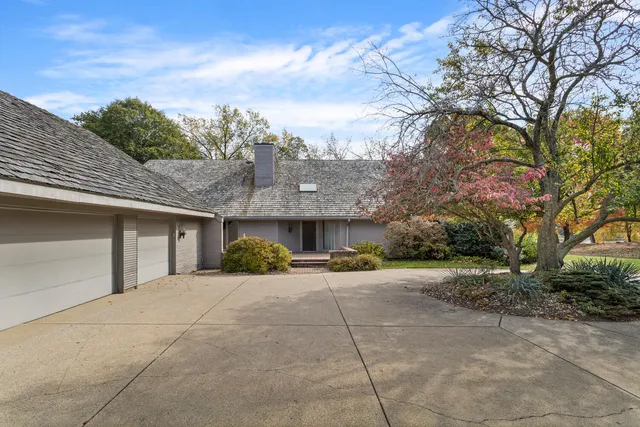 $1,250,000 | 4002 Lakepoint Road, Champaign, IL 61822