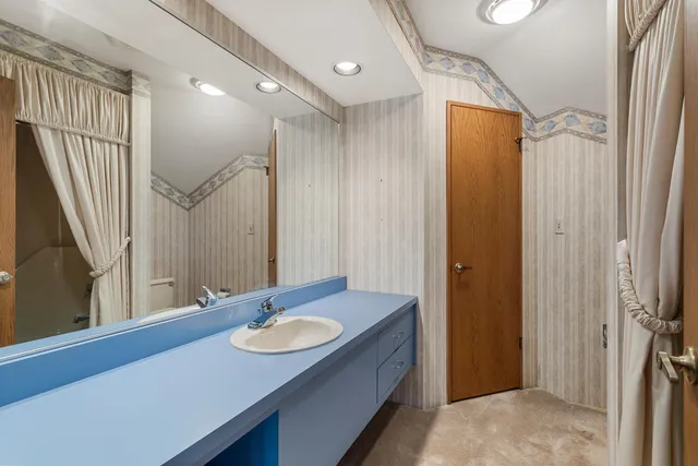 a view of room and bedroom