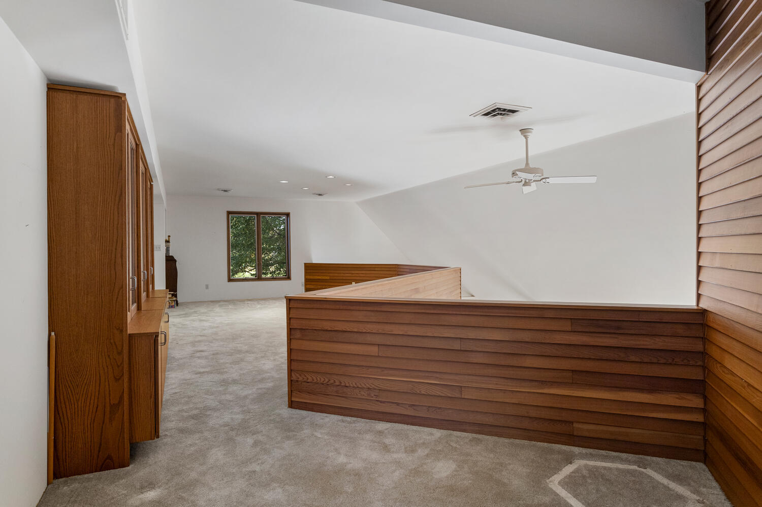 4002 Lakepoint Road Champaign, IL 61822 - Photo 33 of 41