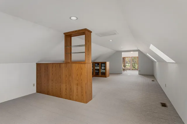 a view of a livingroom with a garage