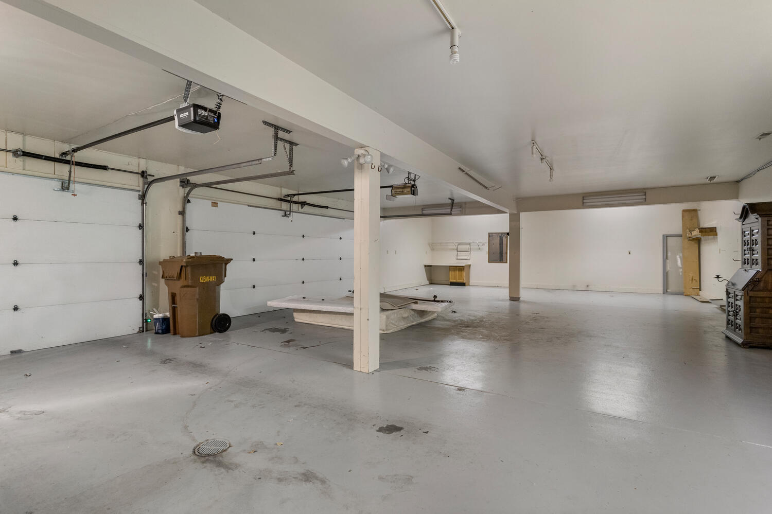 4002 Lakepoint Road Champaign, IL 61822 - Photo 38 of 41